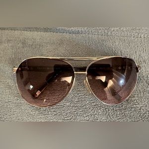 NWT New with original case - Tommy Hilfiger gold sunglasses